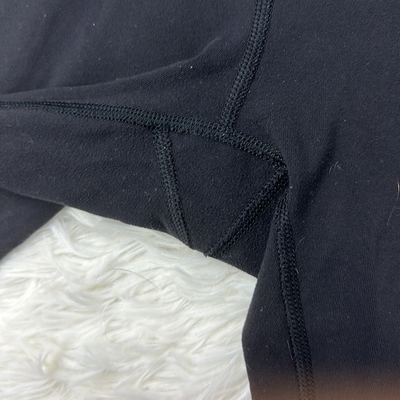 Lululemon Wunder Under Crop - Picture 4 of 7